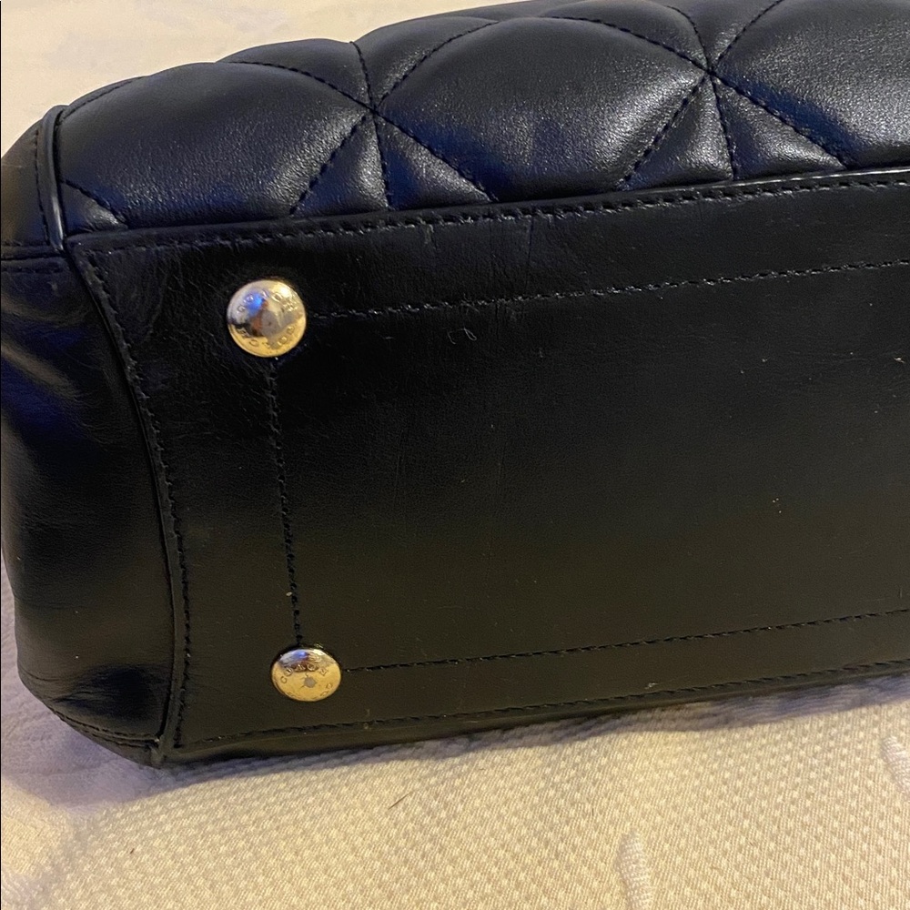 Coach Leather  Black Handbag in nice condition, no damage - Picture 4 of 10